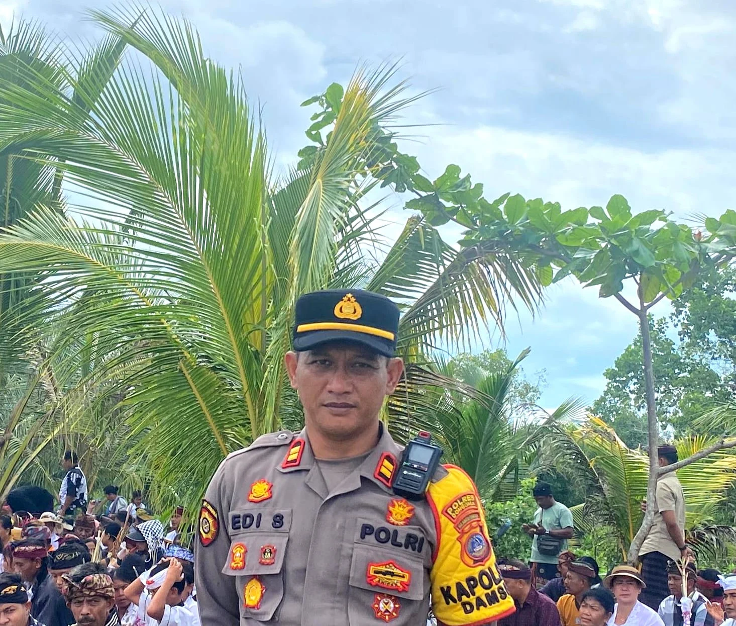 Kapolres Donggala Melalui Kapolsek Damsol, Kawal  Pembakaran Simbolis  Abu Jenasah Dan Peleburan Abu Jenasah Pada Tempatnya
