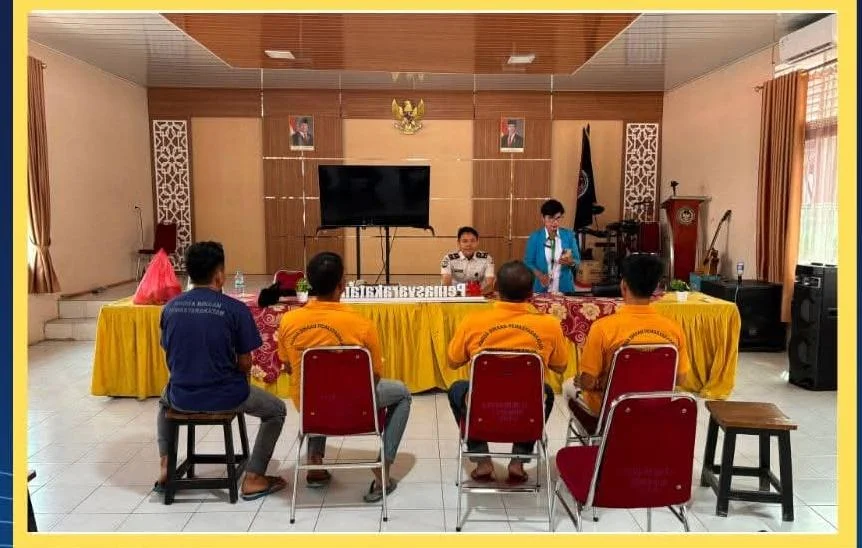 Sentuhan Kasih di Balik Jeruji: Warga Binaan Kristen Lapas Solok Ikuti Ibadah Penuh Makna Bersama Penyuluh Kemenag Sumbar
