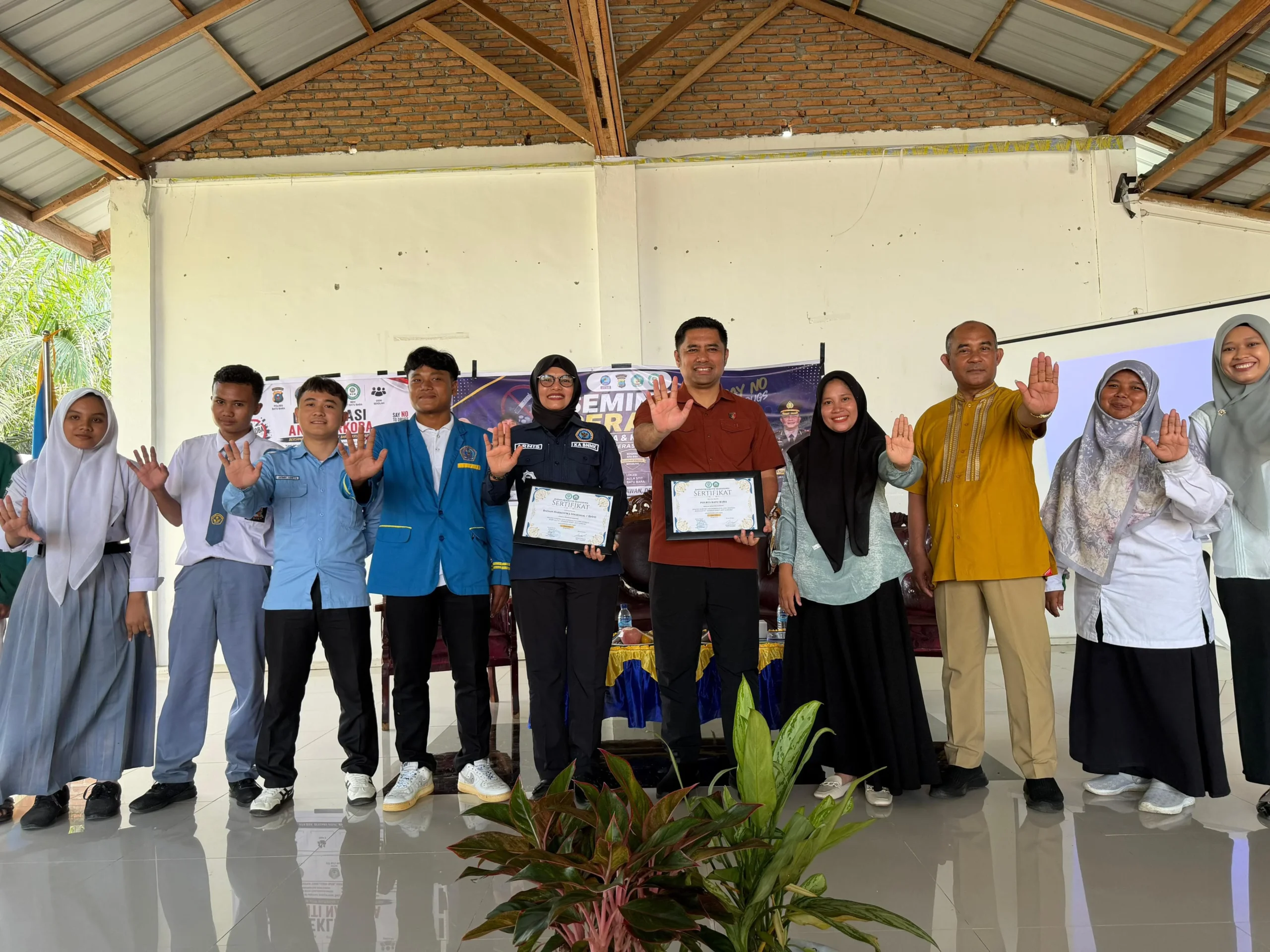 SATRESNARKOBA POLRES BATU BARA GELAR SOSIALISASI BAHAYA NARKOBA DI KAMPUS STIT BATU BARA

