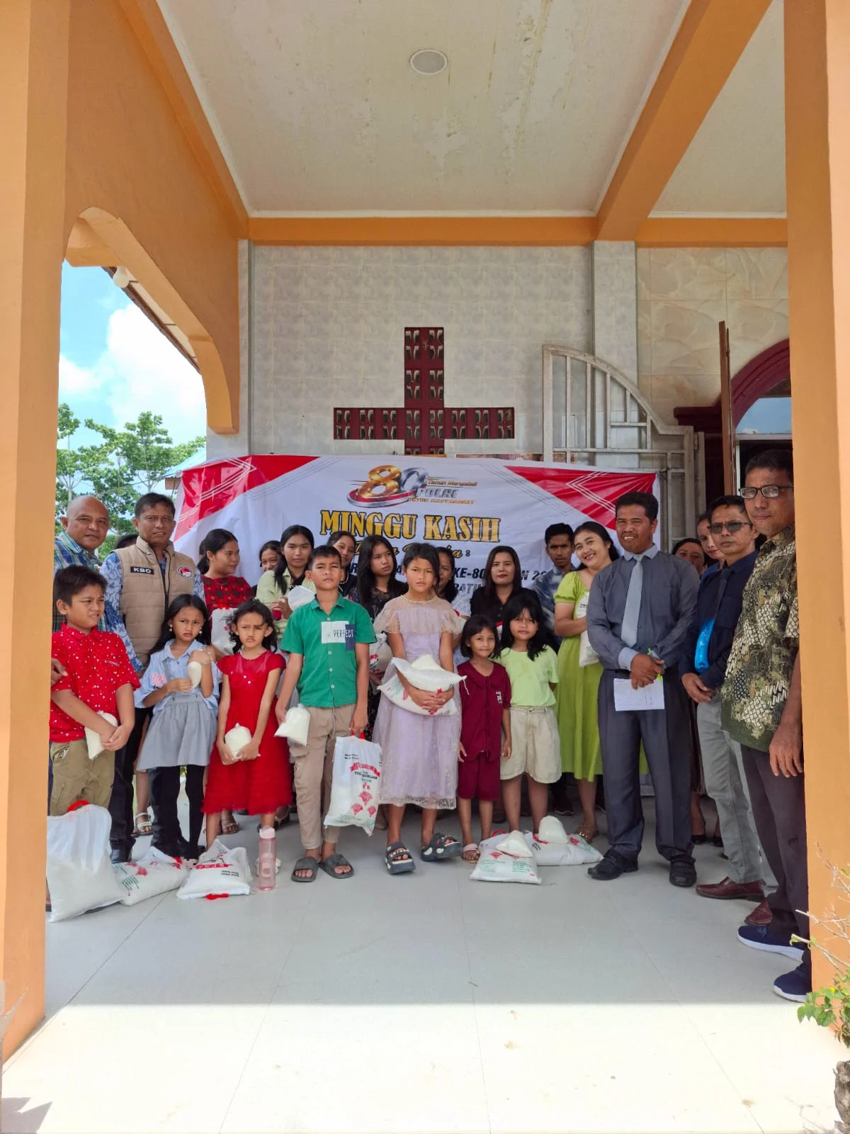 Satresnarkoba Polres Batu Bara Melaksanakan Minggu Kasi Di Gereja GBKP Indrapura Jalan Haji Barus Siregar Tanjung Kubah Kecamatan Air Putih