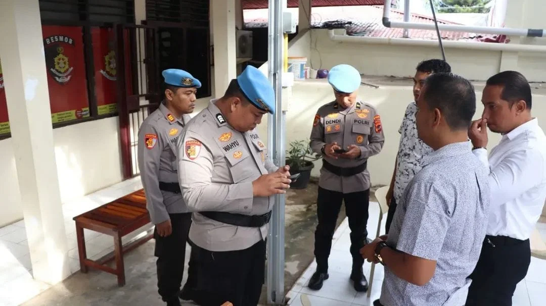 Sambut HUT Bhayangkara ke-80, Polres Tanah Datar Tanam 1.000 Pohon untuk Wujudkan Lingkungan Hijau dan Lestari
