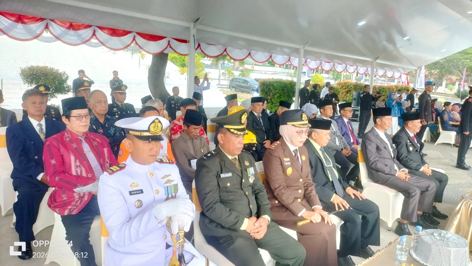 Detik - detik Upacara HUT Bhayangkara Ke - 80 - 1 Juli 2026, Di Pimpin  Waka Polres Donggala Kompol Alfius, SH, Di Halaman  Kantor Bupati Donggala, Berjalan Khidmat
