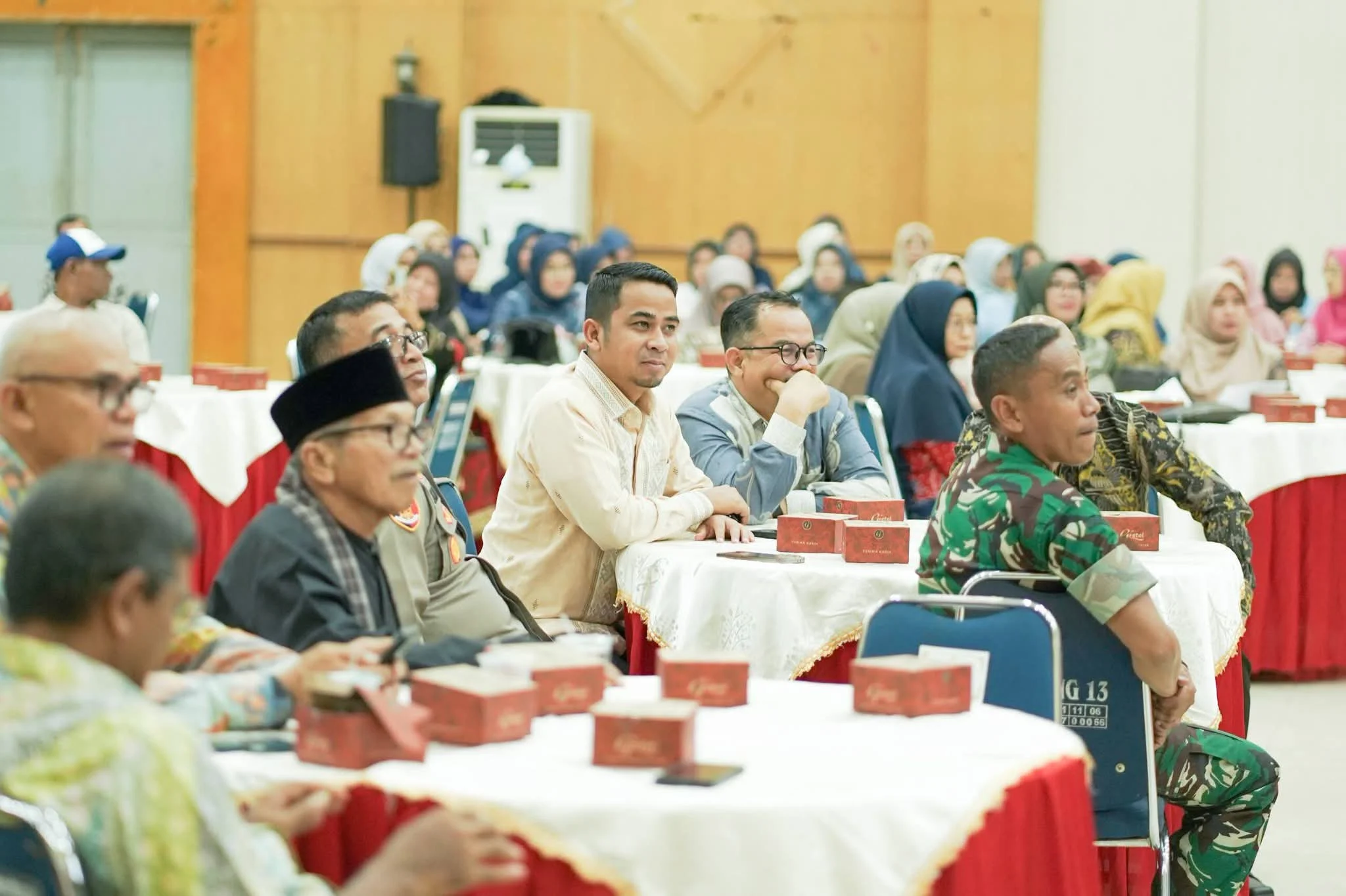 Wako Solok Tutup dan Serahkan Kembali Mahasiswa KKN Universitas Fort De Kock kepada Kampus