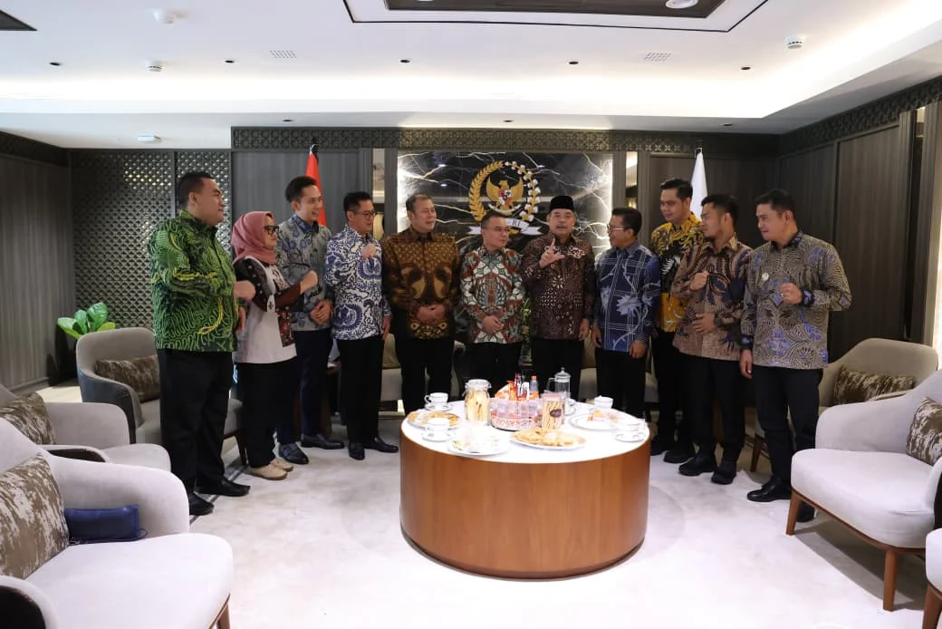 Bupati Solok Ikuti Audiensi APKASI Bersama Pimpinan DPR RI, Bahas Penguatan Hubungan Pemerintah Pusat dan Pemerintah Daerah
