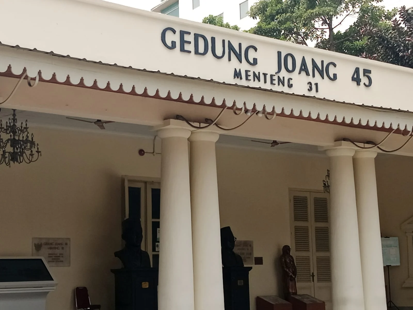 Prof DR Sutan Nasomal Meminta Presiden RI Merawat Gedung Juang 45 Menteng Jak-Pus Serta Di Fungsikan Kembali
