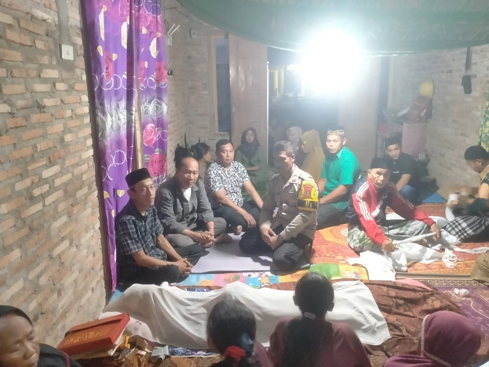 Polres Batu Bara Sampaikan Tali Asih dan Belasungkawa kepada Keluarga Almarhum Sony Armando