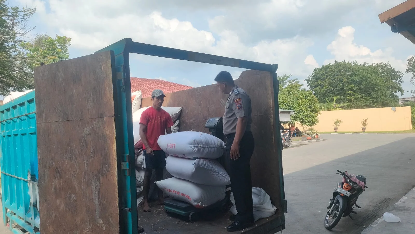 Polres Batu Bara Distribusikan 19,467 Ton Jagung ke Bulog Asahan, Total Penyaluran Capai 313,337 Ton