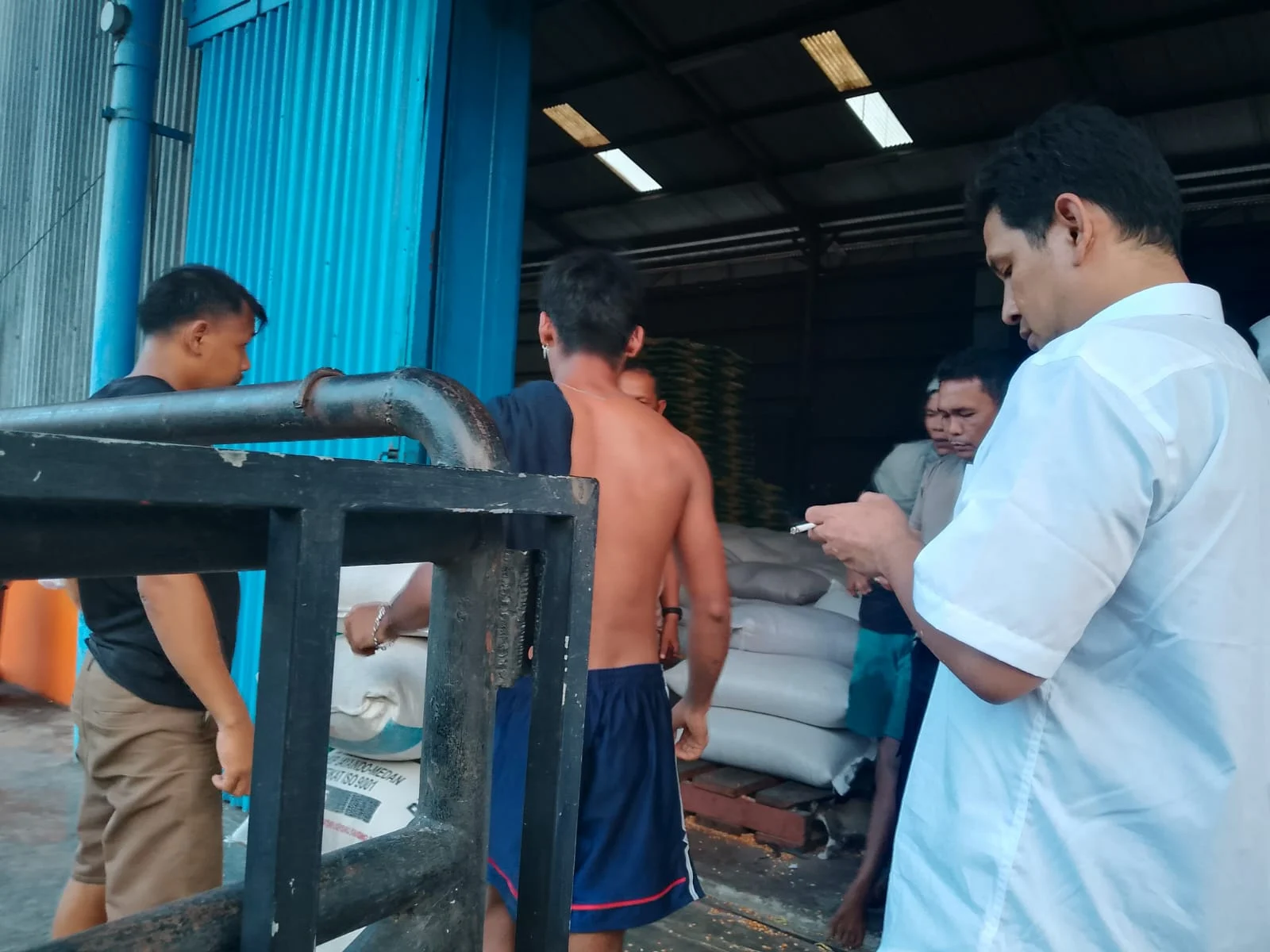 Polres Batu Bara Berkomitmen Memberikan Pendamping Teradap Sektor Pertanian Agar Hasil Panen Petani Teserap Dengan Baik Di Wilayah Kabupaten Batu Bara
