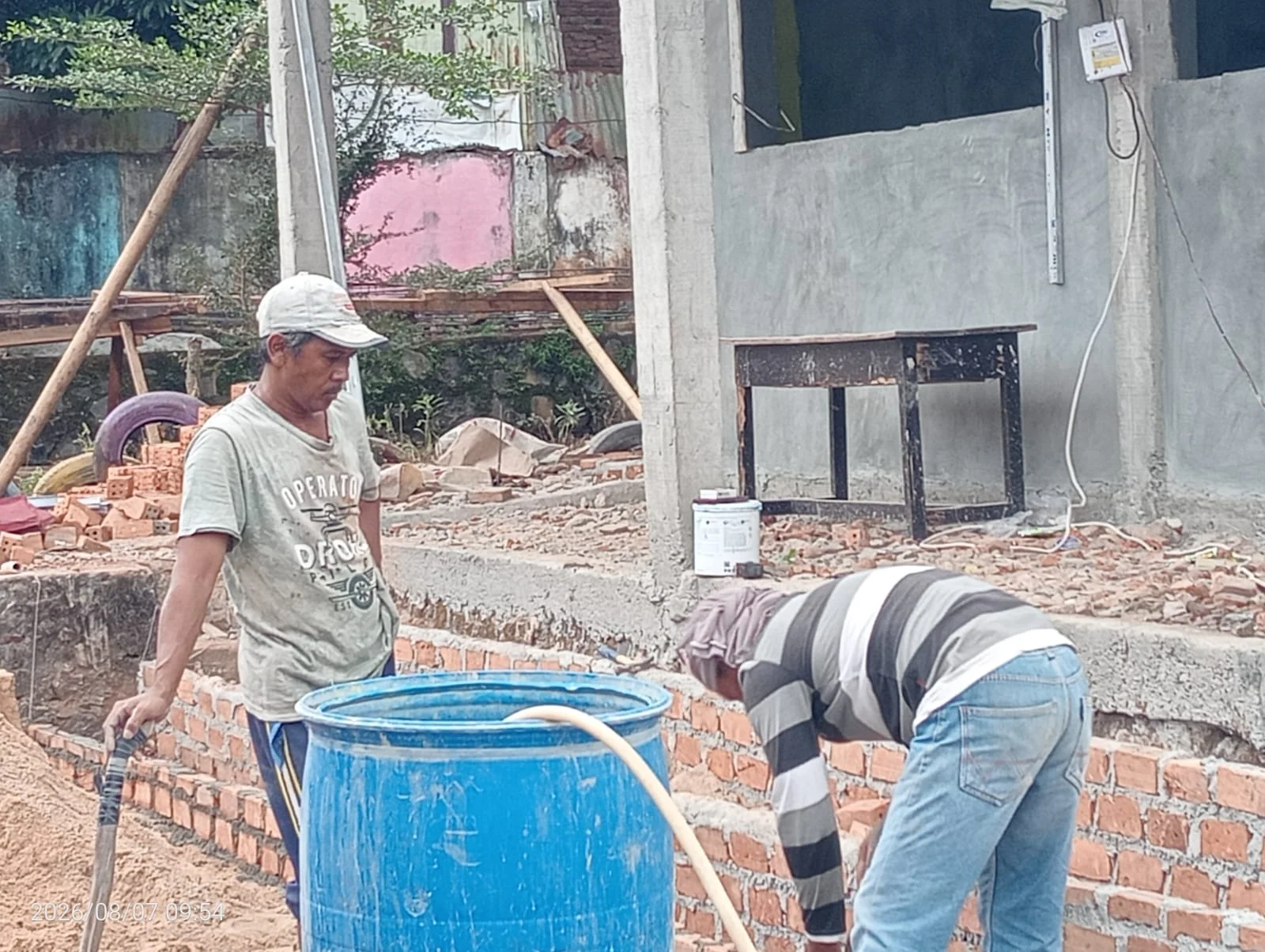 Minim Pengawasan & Pelanggaran K3 Warnai Proyek Revitalisasi SDN 5 Bukit Kemuning, Anggaran Capai Rp1,5 Miliar