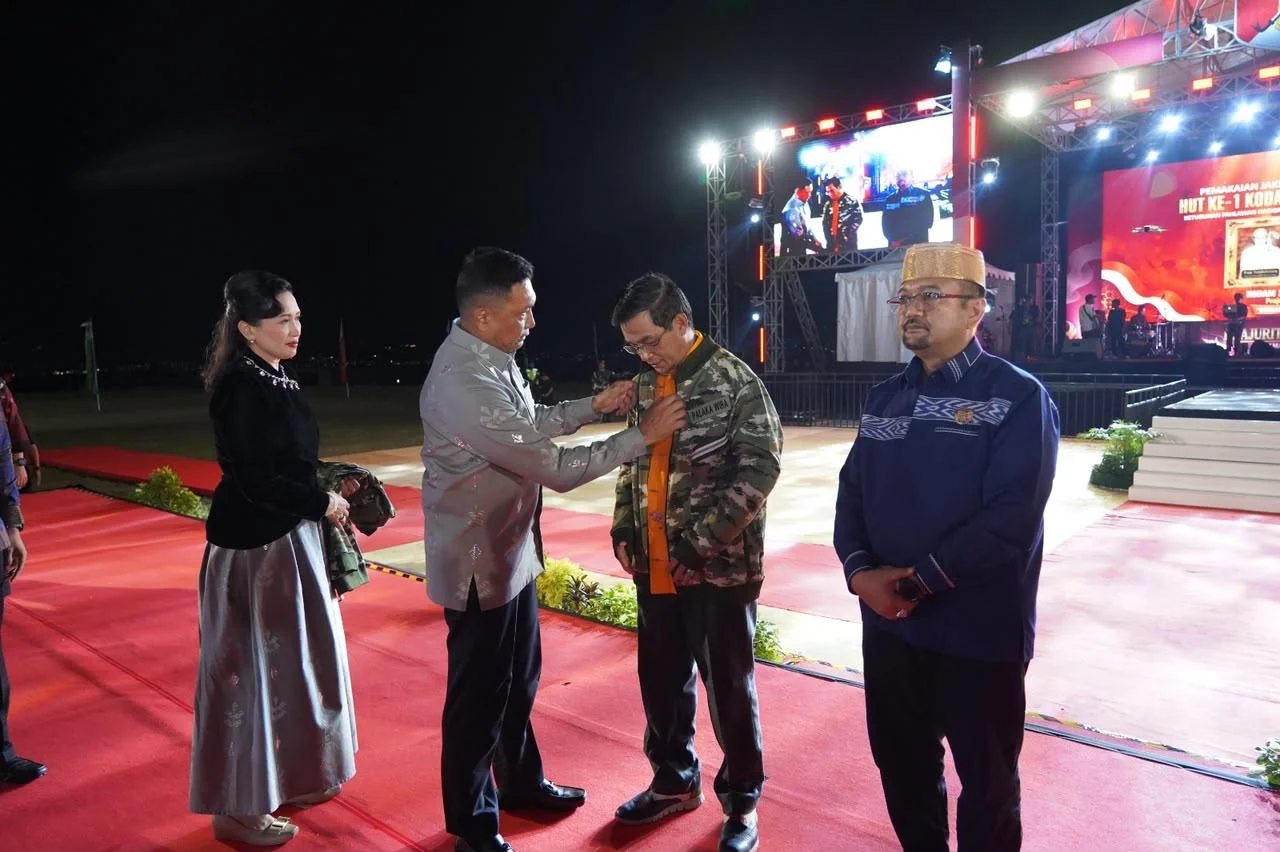 Pesta Rakyat HUT Ke-1 Kodam XXIII/Palaka Wira, Dihadiri Ribuan Masyarakat, semakin memantapkan Komitmen “Bersama Membangun Negeri”