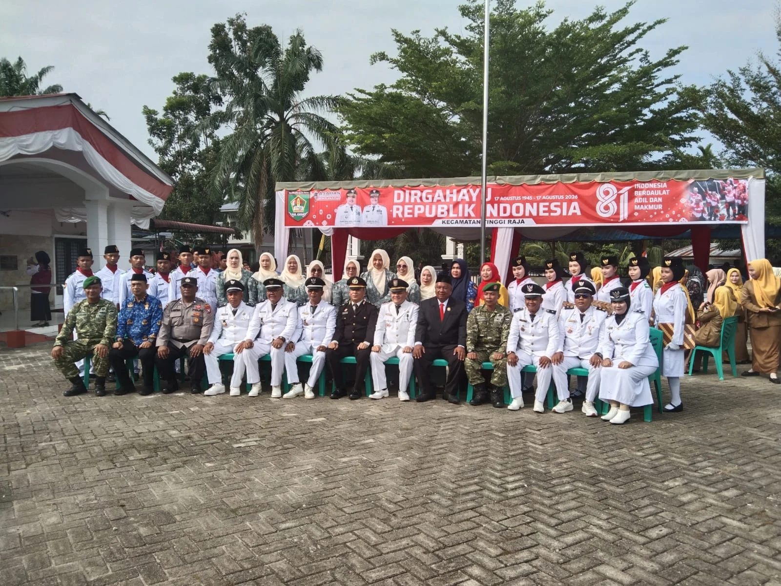 Camat Tinggi Raja Rahmad Hidayat Rambe.  Pimpin Upacara Kemerdekaan RI ke 81 Tahun
