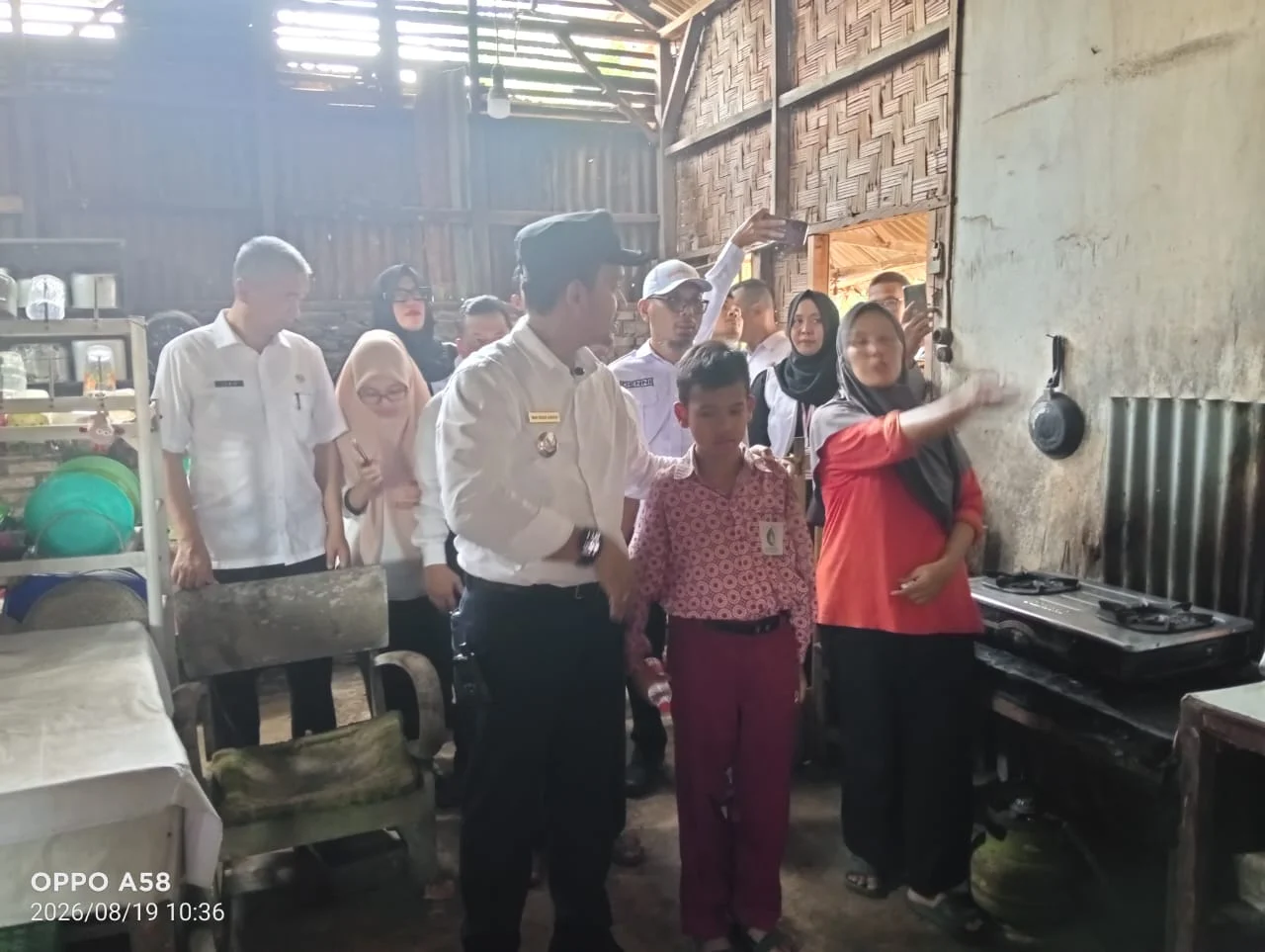 Wali Kota Tebingtinggi Salurkan Bantuan PIP, Dorong Semangat Belajar Anak