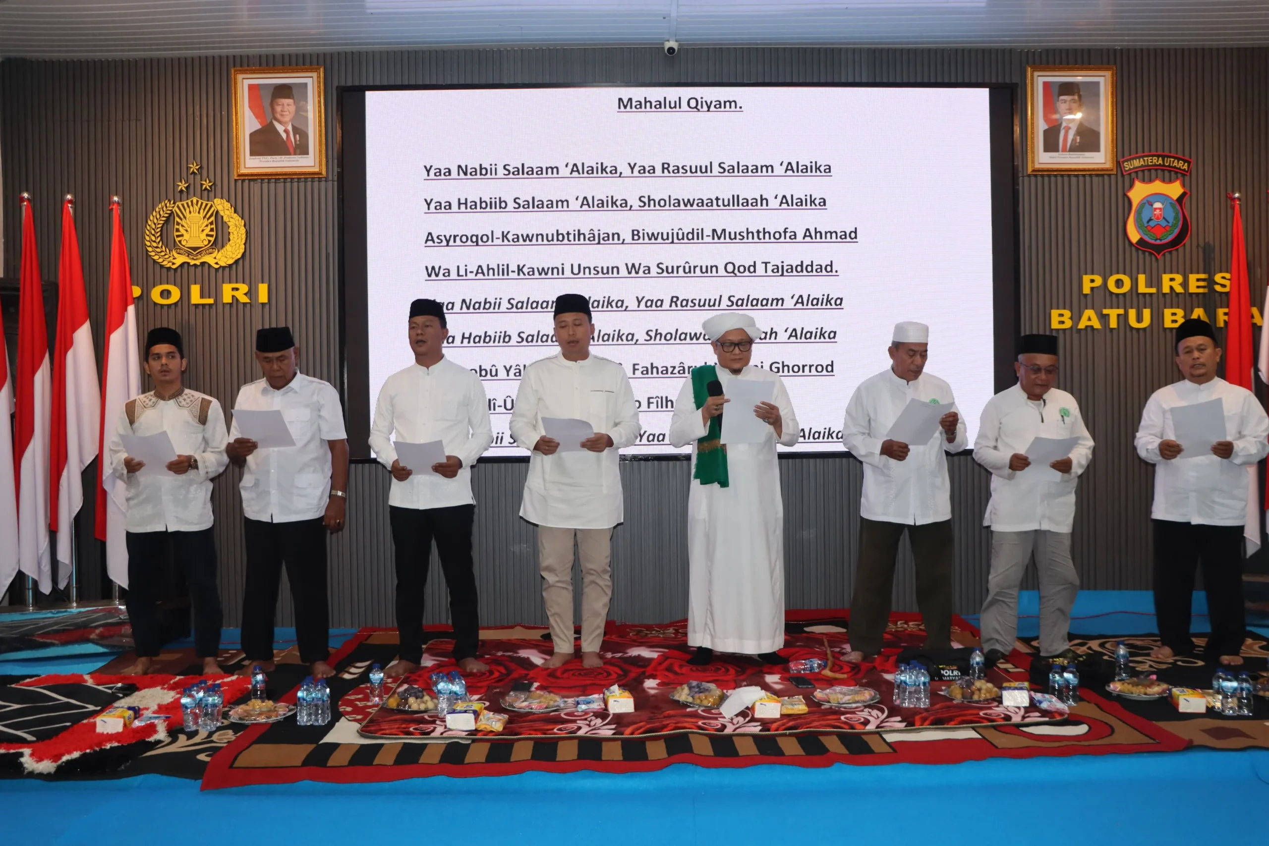 Polres Batu Bara Gelar Peringatan Maulid Nabi Muhammad SAW 1448 H, Kapolres Berikan Santunan kepada Anak Yatim dan Santri
