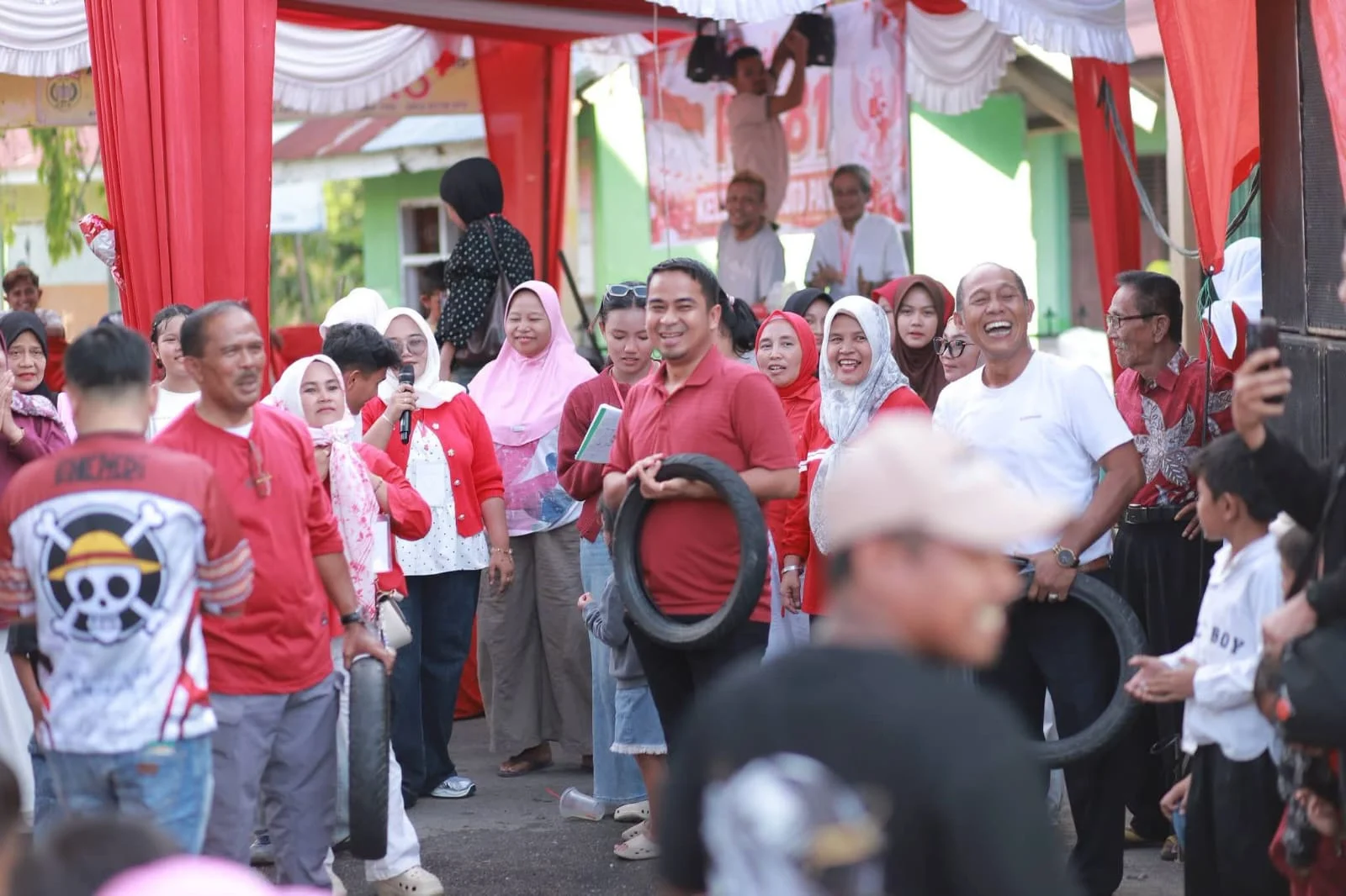 Bukan Sekadar Hadir, Wako Solok Ikut Meriahkan Lomba HUT RI di Koto Panjang
