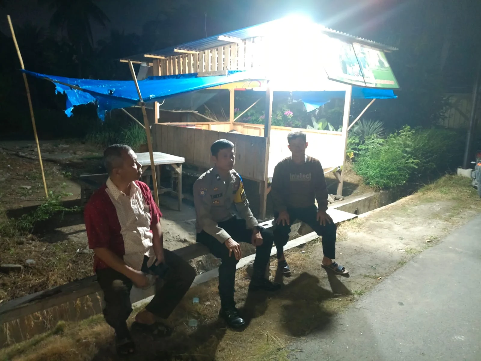 Cek Pos Kamling, Polsek Padang Hilir Sampaikan Pesan Kamtibmas 