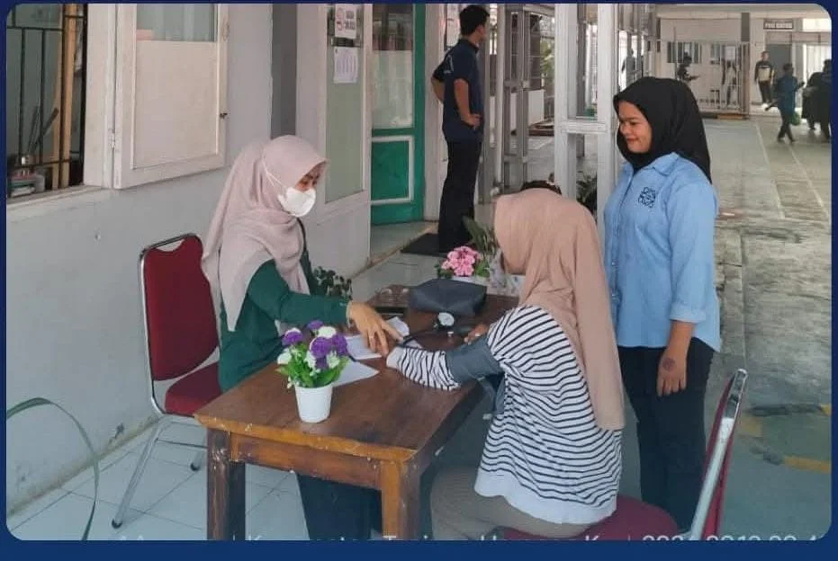 Lapas Solok Hadir Lebih Dekat, Layanan Kesehatan Gratis Sambut Pengunjung
