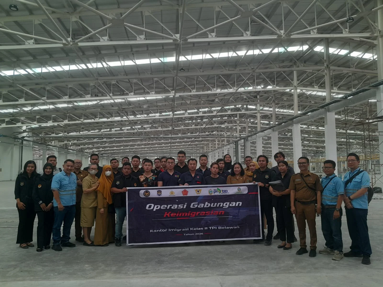 Perkuat Pengawasan Keimigrasian,Imigrasi Belawan Gelar Operasi Gabungan Di Kabupaten Deli Serdang.
