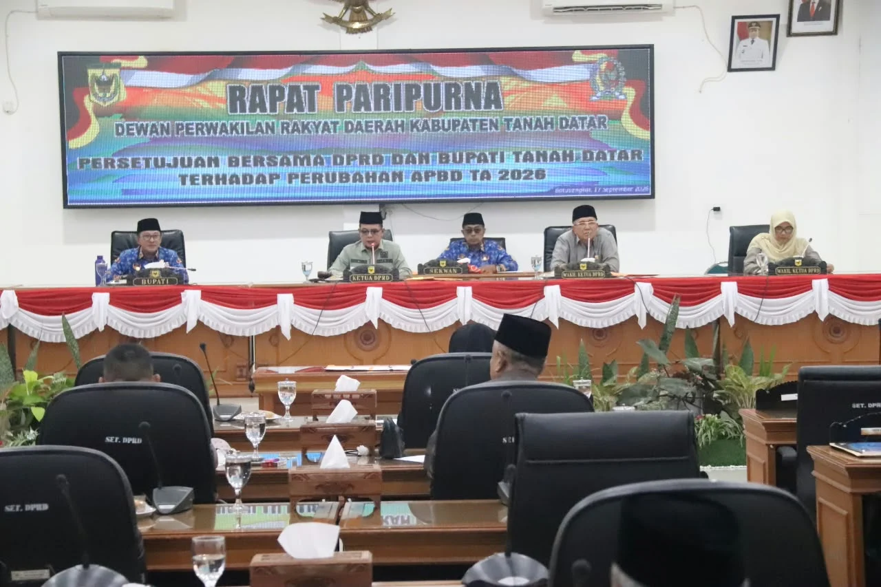 DPRD dan Bupati Tanah Datar Sepakati Ranperda Perubahan APBD 2026
