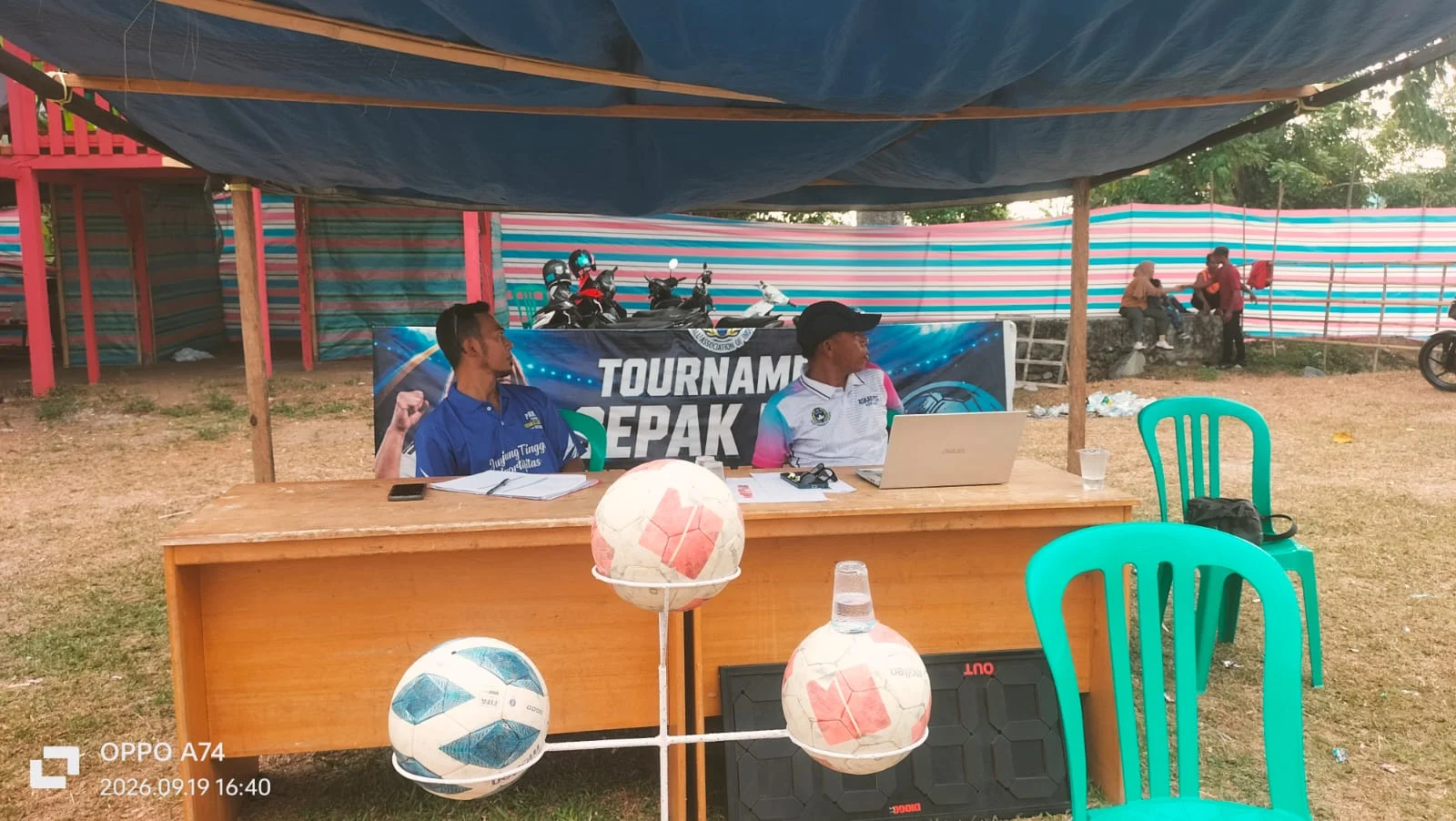 Kades Enu, Aslan S.A.P, Turnamen Sepak Bola Vera Elena Laruni Cup 2026,  Desa Enu, Berharap Berjalan Sukses.
Tuan Rumah PS. ENu. A.  Menang Tipis (2 - 1) -  PS Aura Tamarenja