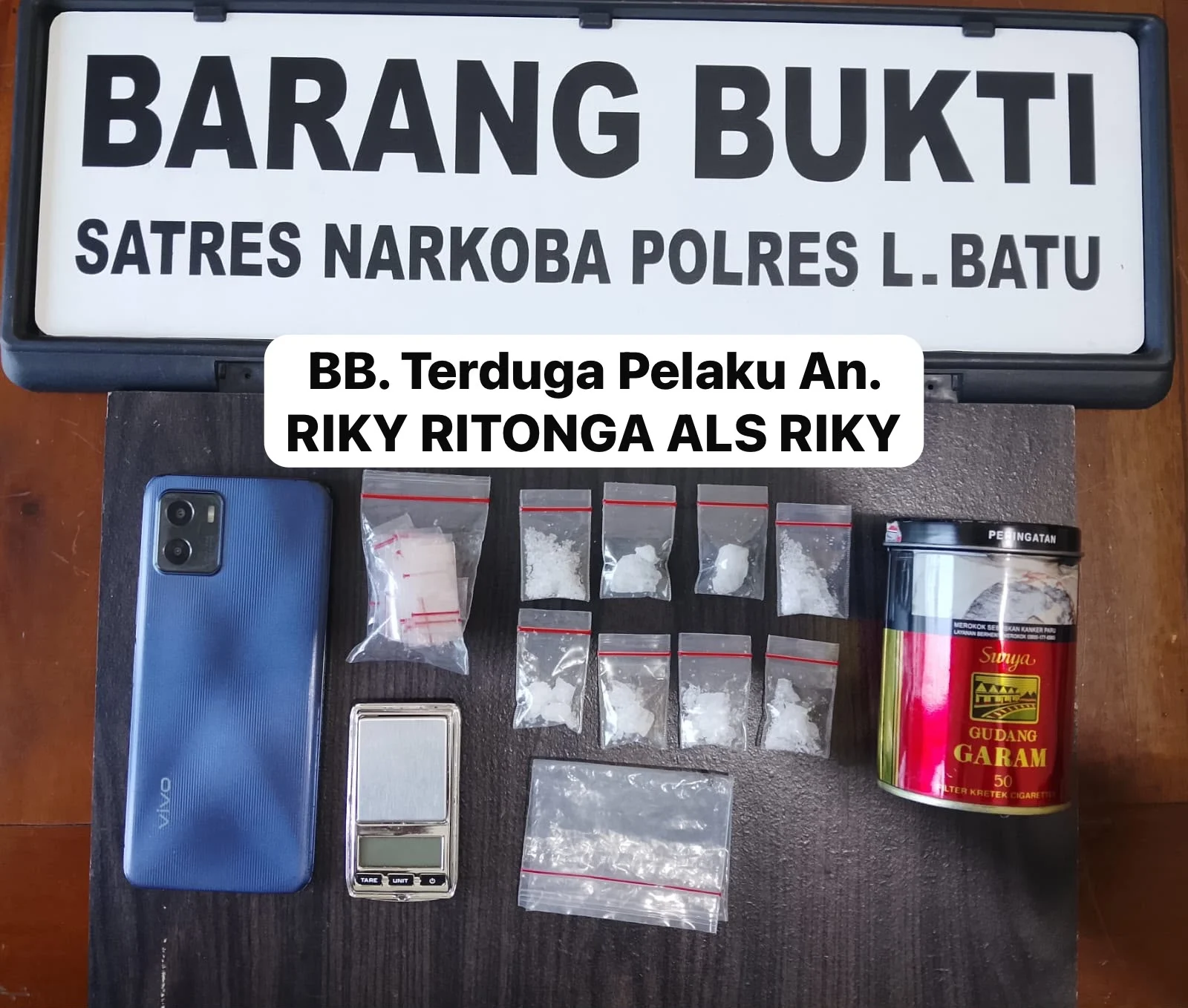 Warga Dolok Sigompulan Paluta Kuasai Narkotika Sabu 9,51 Gram Bruto Ditangkap Tim Satres Narkoba Polres Labuhanbatu.