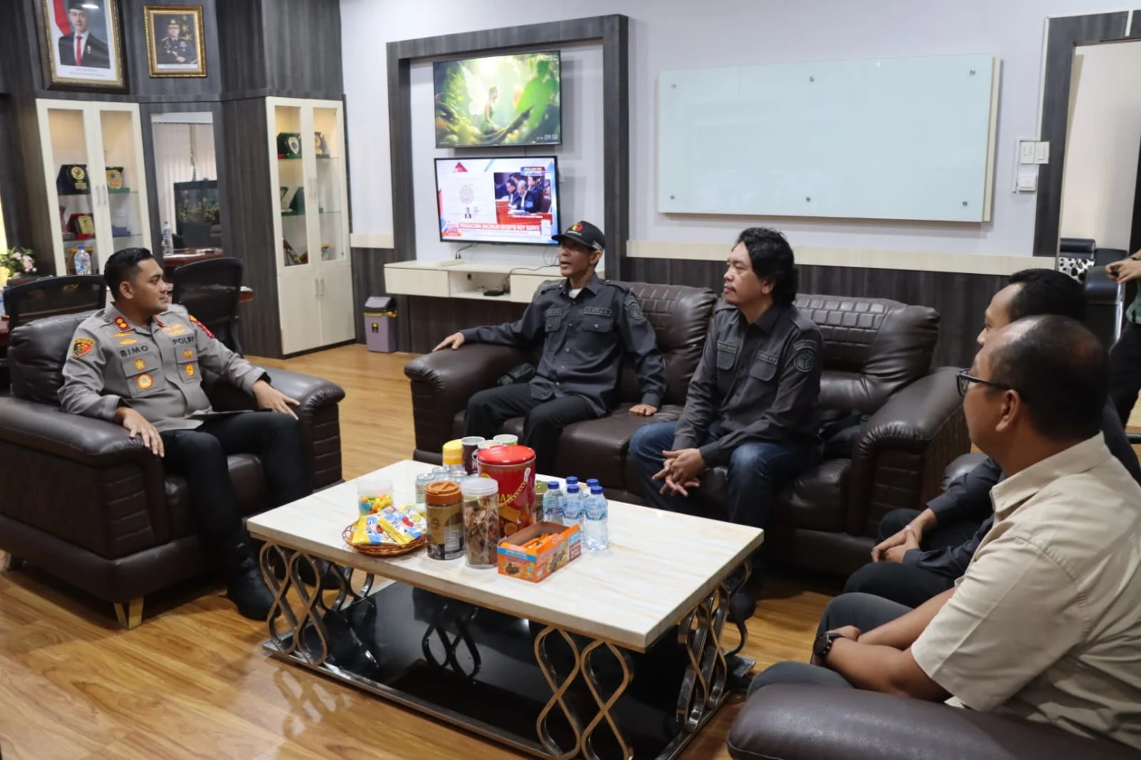 Kapolres Binjai AKBP Bimo Moernanda Bangun Sinergi dengan Bawaslu Langkat*