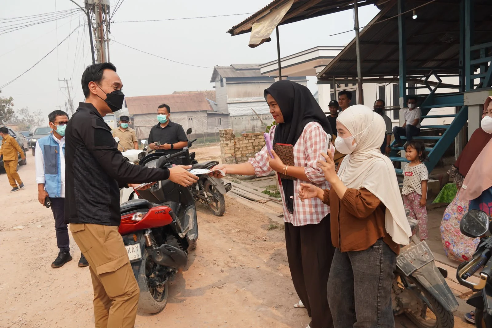 Bupati OKI Pastikan Warga Terdampak Karhutlah Dapat Layanan Kesehatan Gratis
.