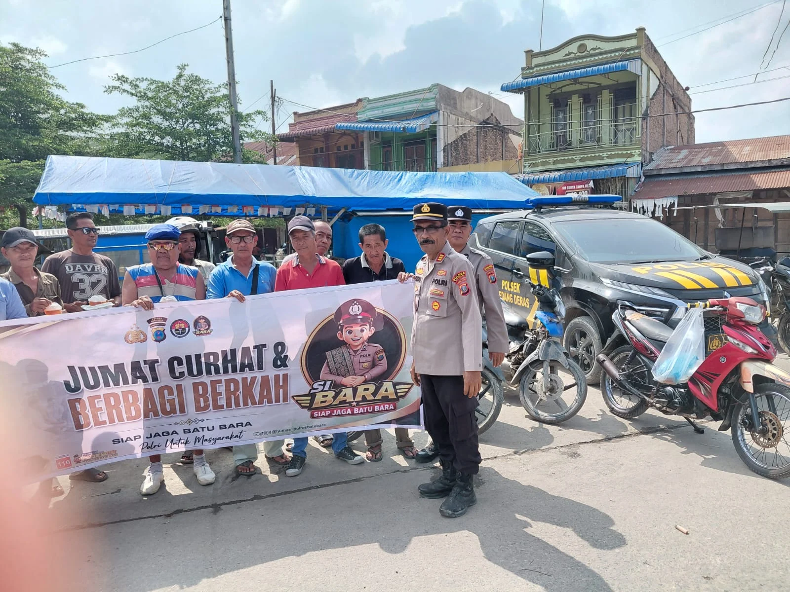 Jumat Curhat, Polres Batu Bara dan Jajaran Pererat Silaturahmi serta Berbagi kepada Masyarakat