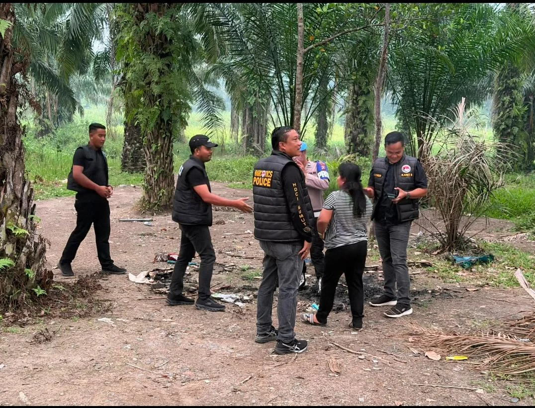 Giat OSN Personil Gabungan Satres Narkoba Polres Labuhanbatu Dan BNNK Labura  Lakukan P4GN Dilokasi Lidi Lidi Kecamatan Rantau Selatan..