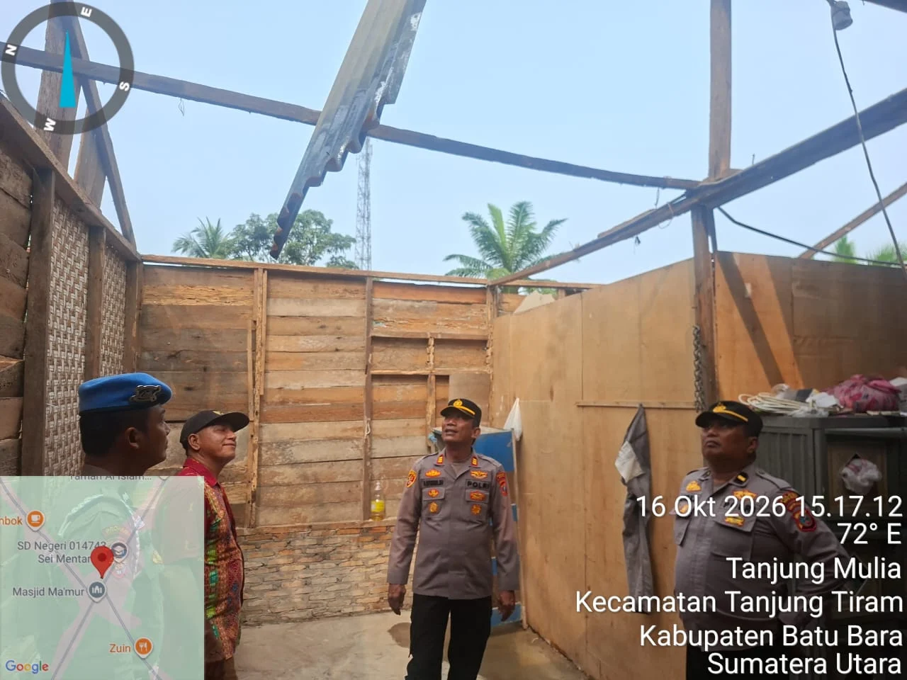 Polsek Talawi Salurkan Bantuan kepada Warga Korban Angin Kencang di Nibung Hangus

