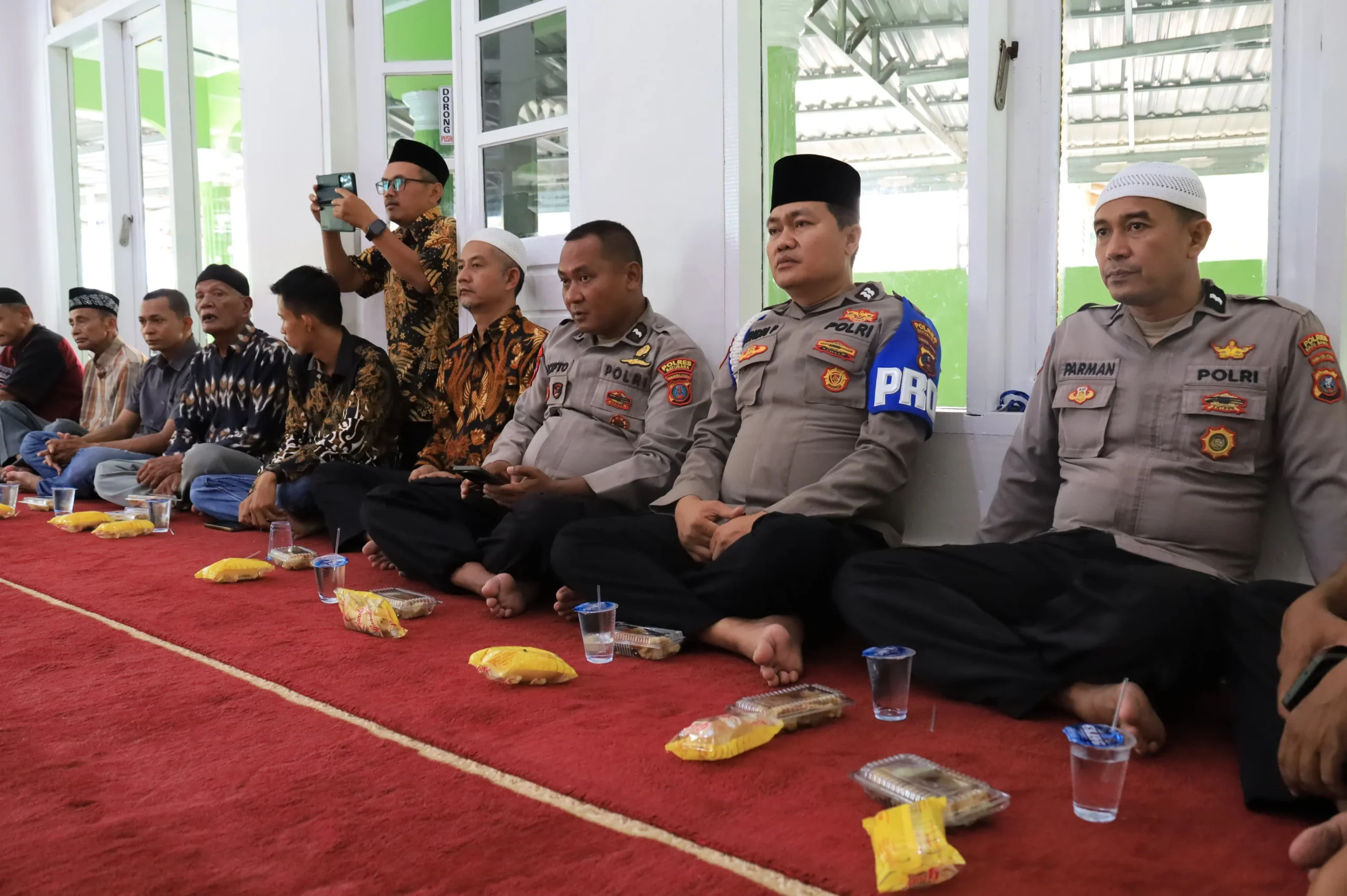 Polres Batu Bara Gelar Sholat Jumat Keliling, Pererat Silaturahmi dan Sampaikan Pesan Kamtibmas