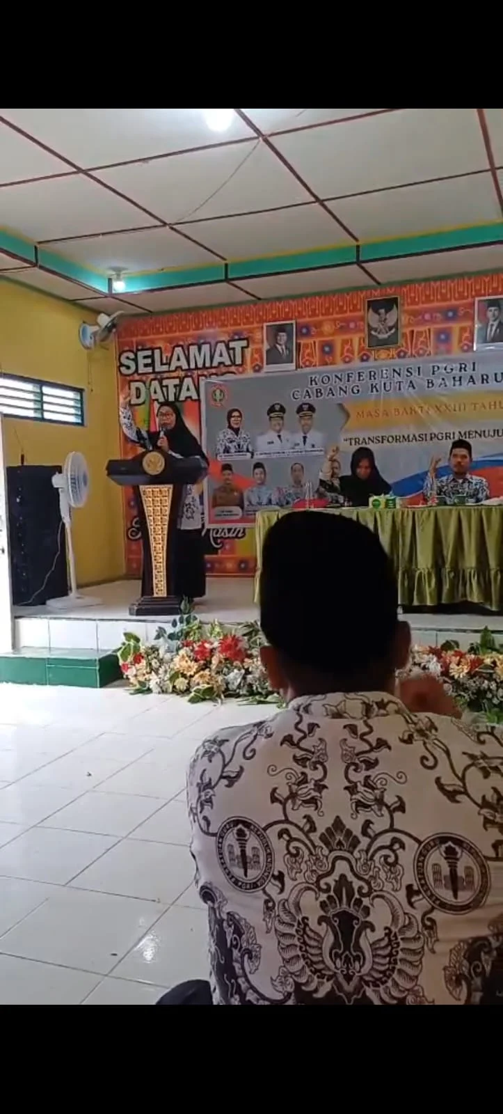 Profesor  Dr Sutan Nasomal Mengklaem Dibalik ISTORIS! ASMIDAR, S.Pd. TERPILIH SEBAGAI KETUA PGRI PEREMPUAN PERTAMA DI ACEH SINGKIL MELALUI KONFERENSI XXIII PGRI CABANG KUTA BAHARU Akan Menjadi Ikon PGRI!!! 