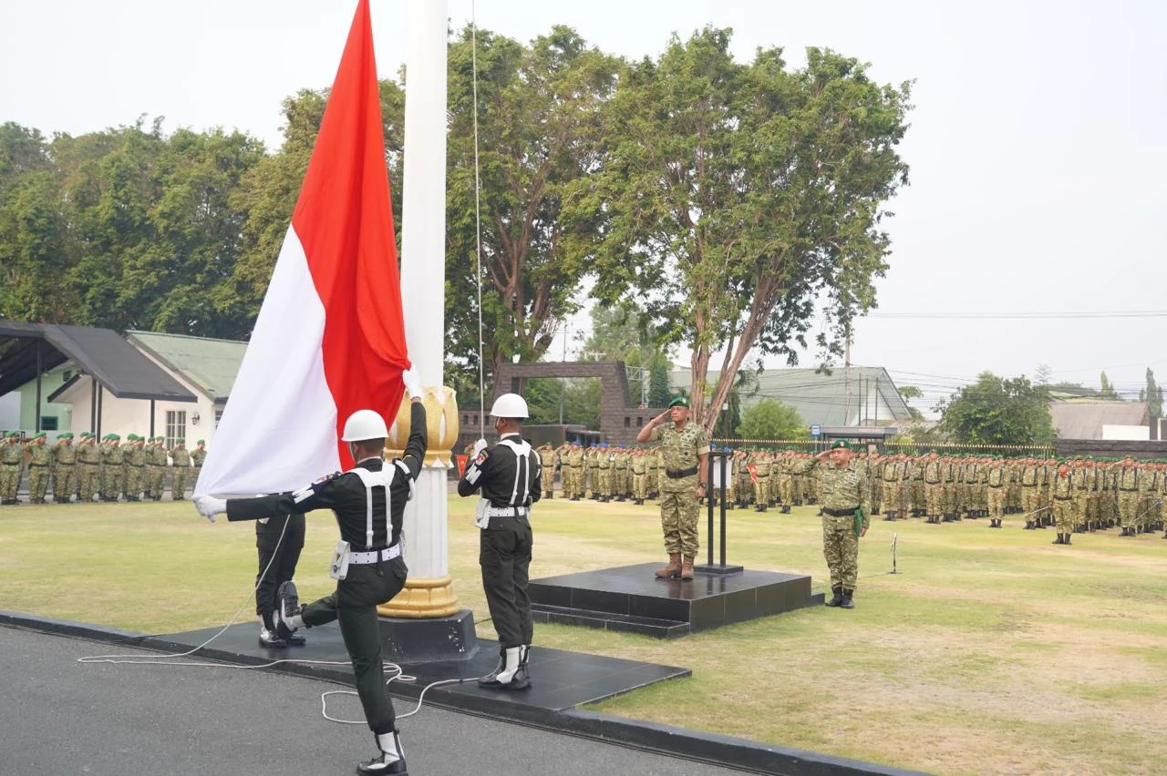 Melalui Upacara Bendera 17an, Kodam XXIII/Palaka Wira Teguhkan Disiplin, Profesionalisme, dan Kesiapsiagaan Prajurit