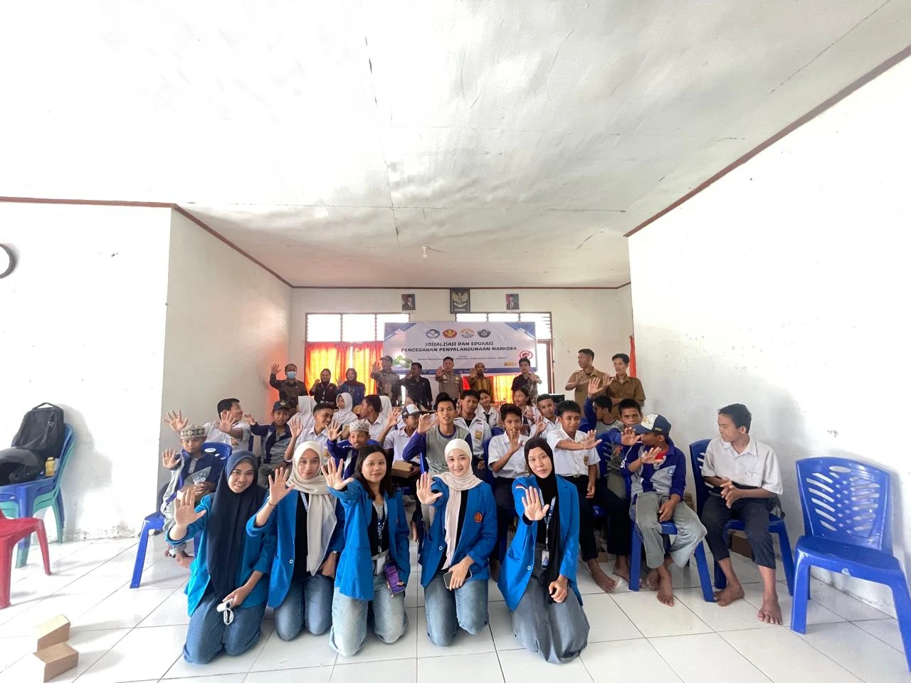 Kapolres Donggala, Melalui Kapolsek Banawa Selatan Ipda Hendrawan, SH, Di Wakili Aipda Bahtiar ( Bhabinkamtibmas), Hadiri Sosialisasi Dan Edukasi Pencegahan Penyalahgunaan Narkoba Di Desa Tanampulu