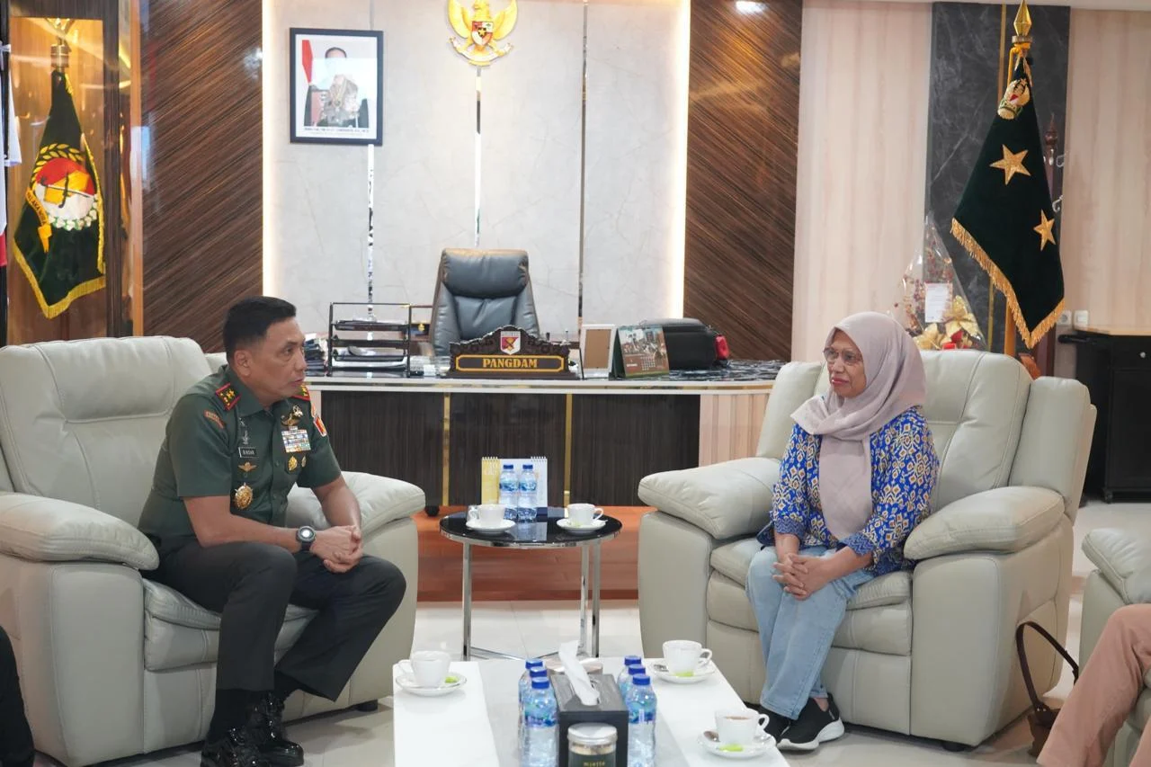 Pangdam XXIII/Palaka Wira Terima Silaturahmi Ketua KPU Sulteng dan Divisi Teknis, Perkuat Komunikasi dan Sinergi antar instansi