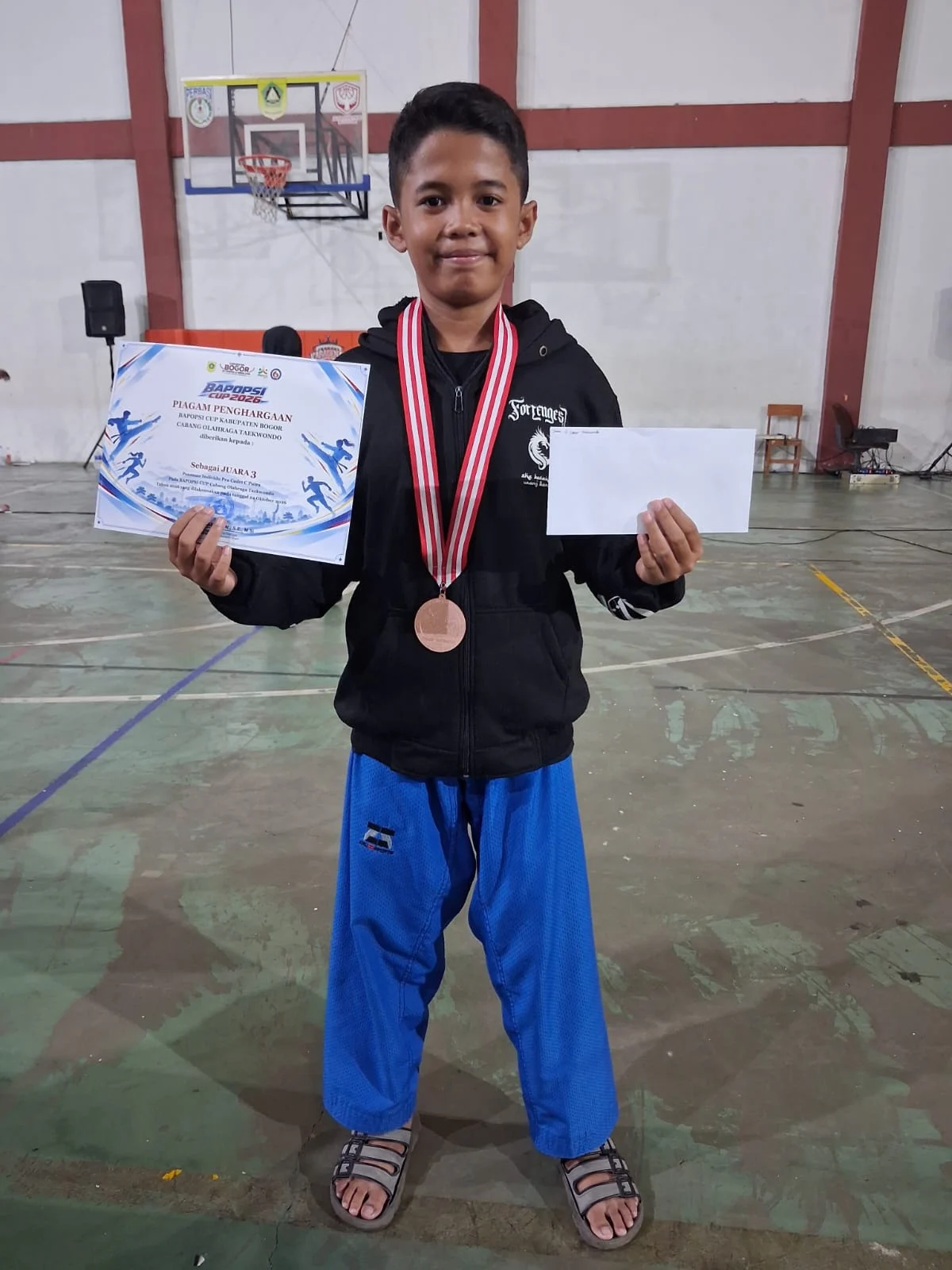 *Prof Dr KH Sutan Nasomal SH MH Rektor UBNB, Klaem Luar Biasa! Baru 6 Bulan Berdiri, Eskul Taekwondo SDN Cibatok 03 Wakili Cibungbulang Sabet 2 Perunggu di BAPOPSI Cup 2026*