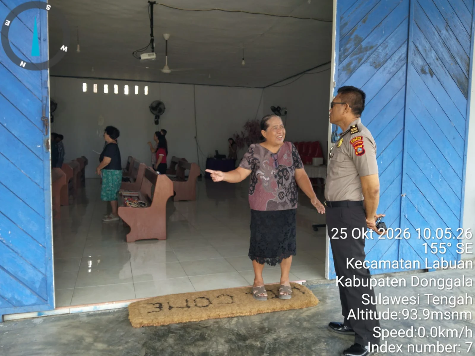 Kapolres Donggala, Melalui Kapolsek Labuan Iptu Umar Lahabe, S.Ap, Bersama Anggota, Laksanakan Giat Minggu Kasih, Program Quick Wins Kapolri, Di Gereja GKKA Desa Labuan,
