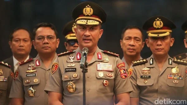 Terkait Instruksi KAPOLRI . Tangkap Samplok Terduga Jaringan Bandar Narkotika Sabu 4 Titik Didesa Sei Kasih Resahkan Warga. 