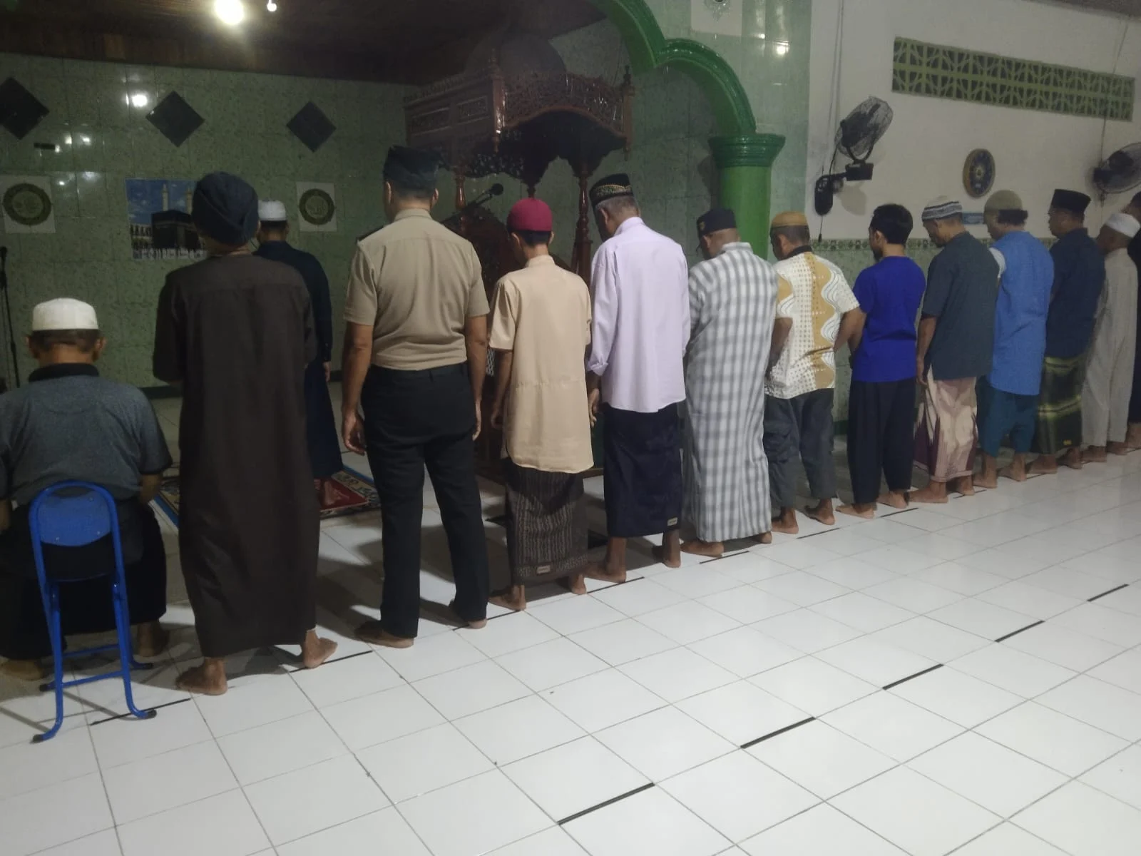 Kapolres Donggala, Melalui Kapolsek Balaesang, Iptu Ramto Lapolaka, Didampingi Personel, Kegiatan Minggu Kasih Di Gereja GPID Bethel Sipure, Desa Simagaya  Perkuat  Quick Wins Kapolri Jenderal Polisi
Suyudi Ario Seto 